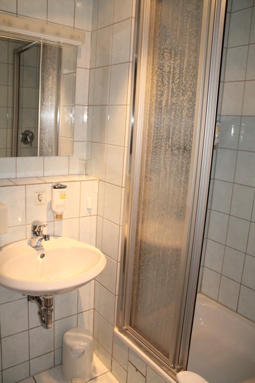 Hotel Anhalt Koethen  Buitenkant foto